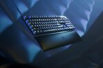 Razer Huntsman V2 - Optical (Clicky Purple Switch) - Image 2